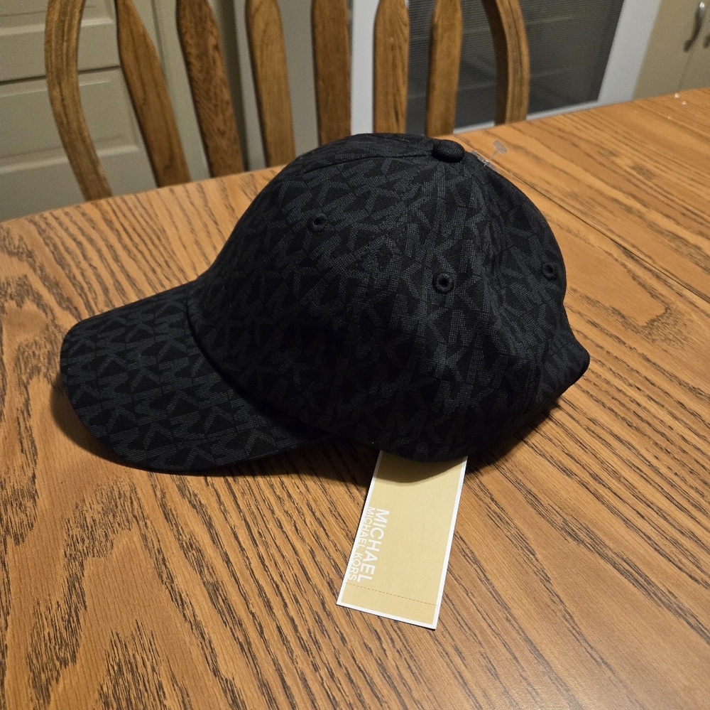 Brand new!! NWT Authentic Michael Kors black & grey adjustable signature MK hat